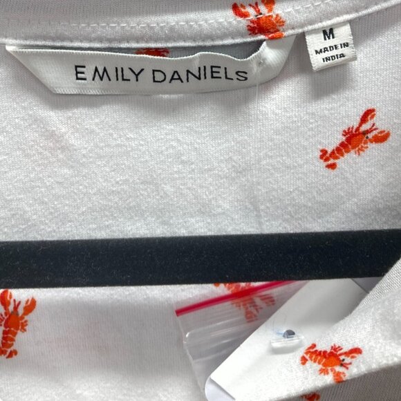 Emily Daniels Polo Top,‎ Size Medium, Lobster Print, Roll Tab Short Sleeve NEW - Picture 5 of 12